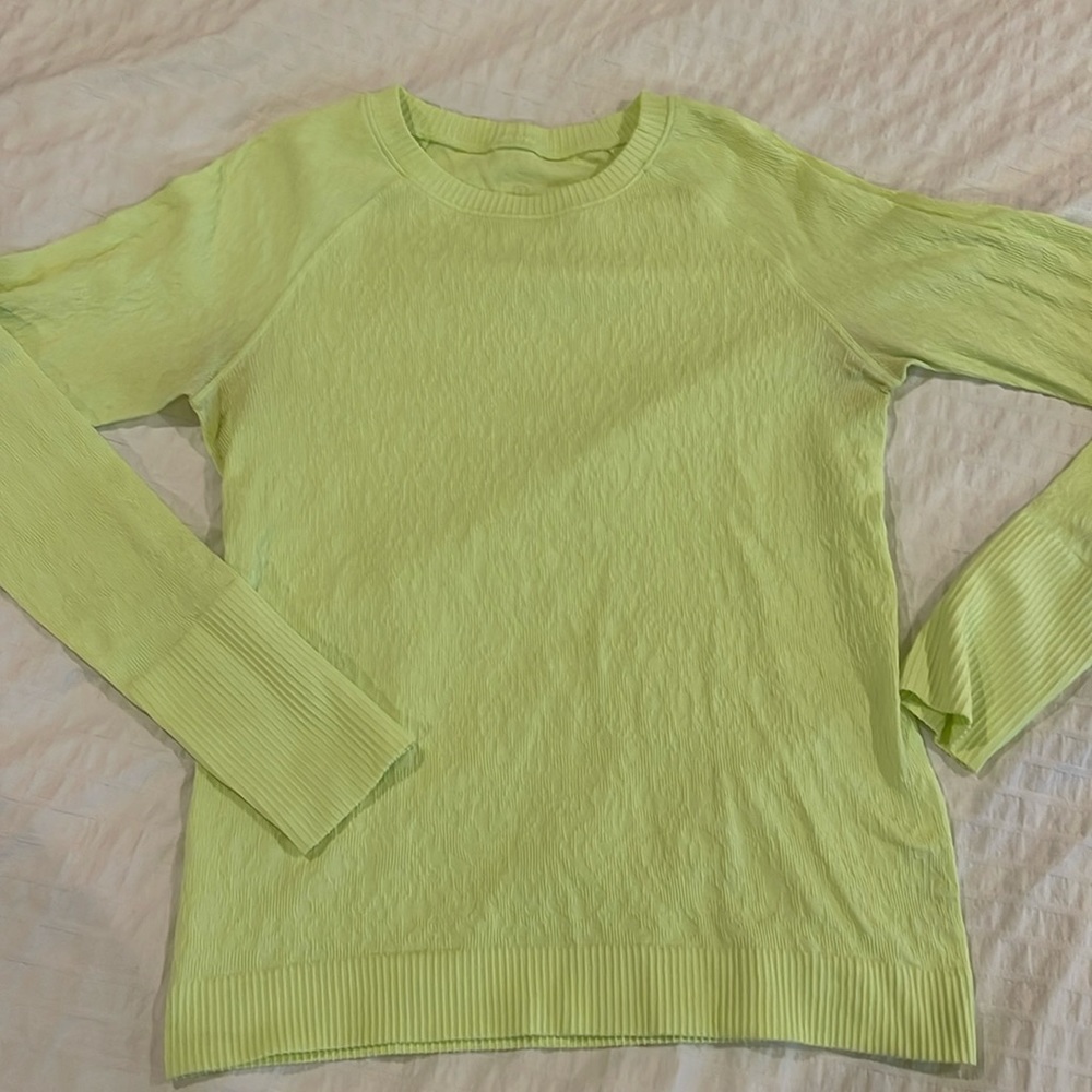 Lululemon women’s run base layer long sleeve citrus yellow